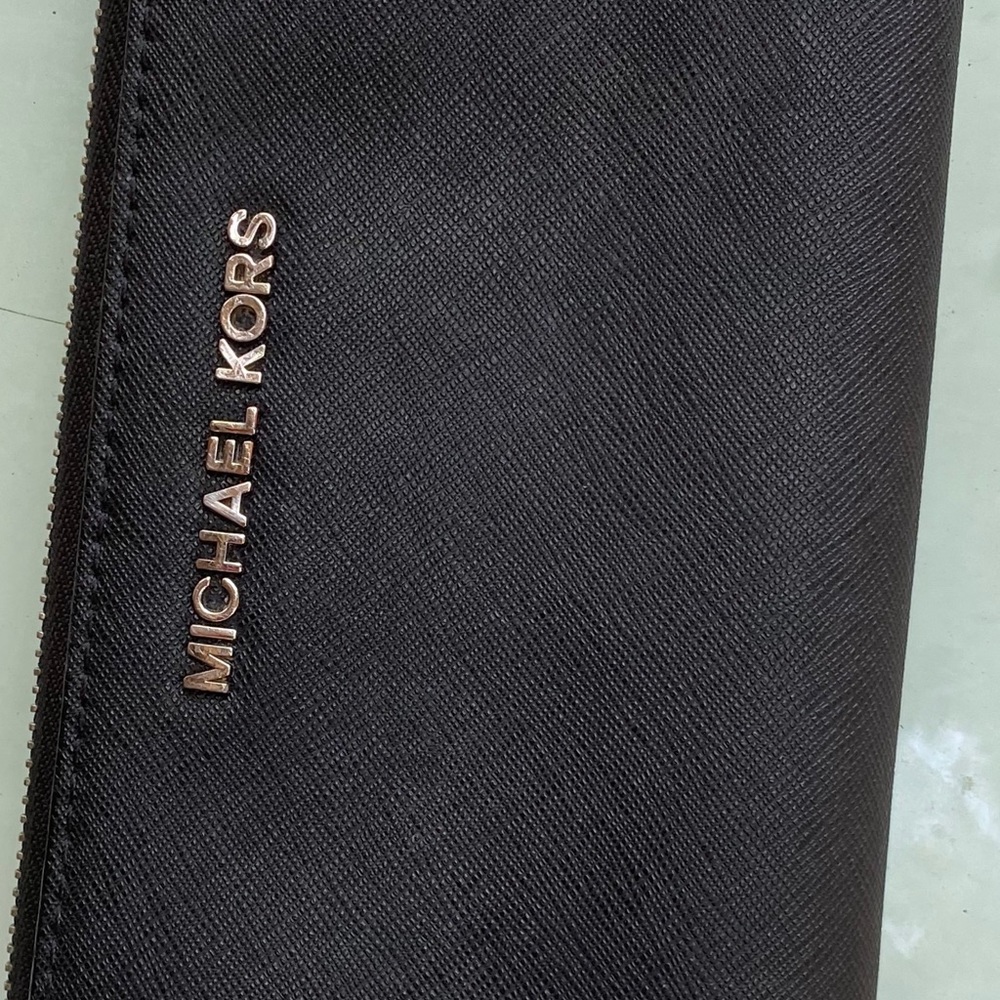 Michael Kors wallet